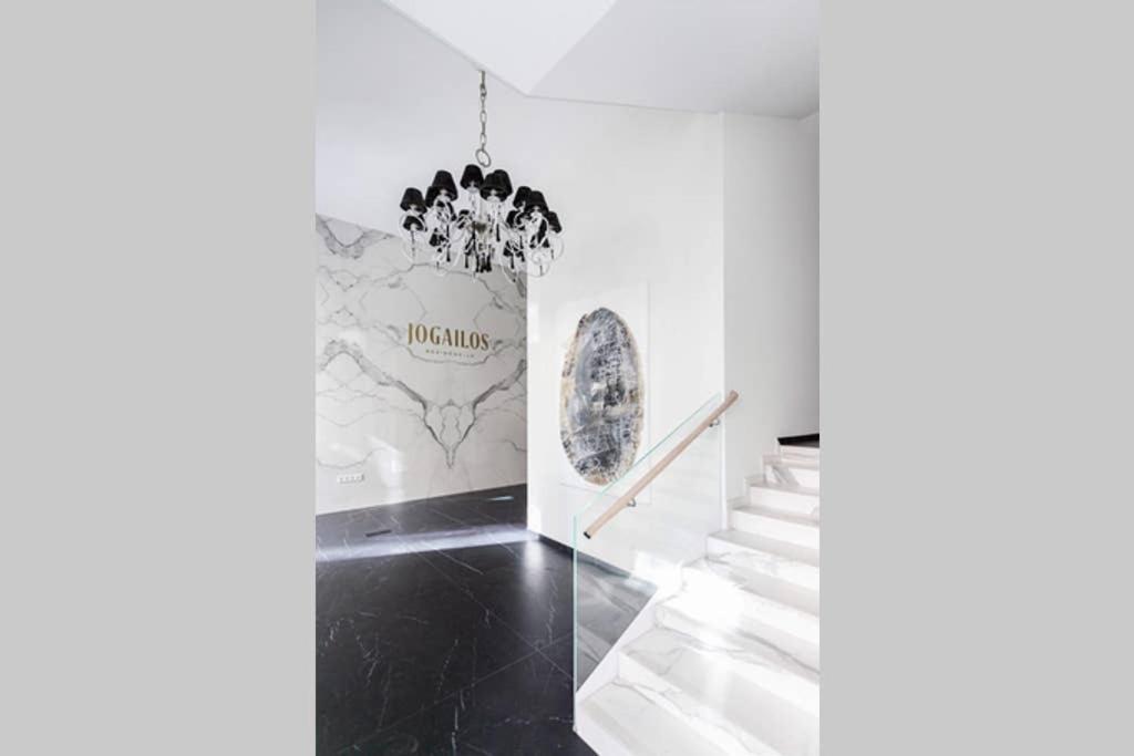 Jogailos Residence Peaceful Old Town Luxury 3 Bdr, 2 Bthr, Free Garage, Top-Speed Wifi VNO Esterno foto